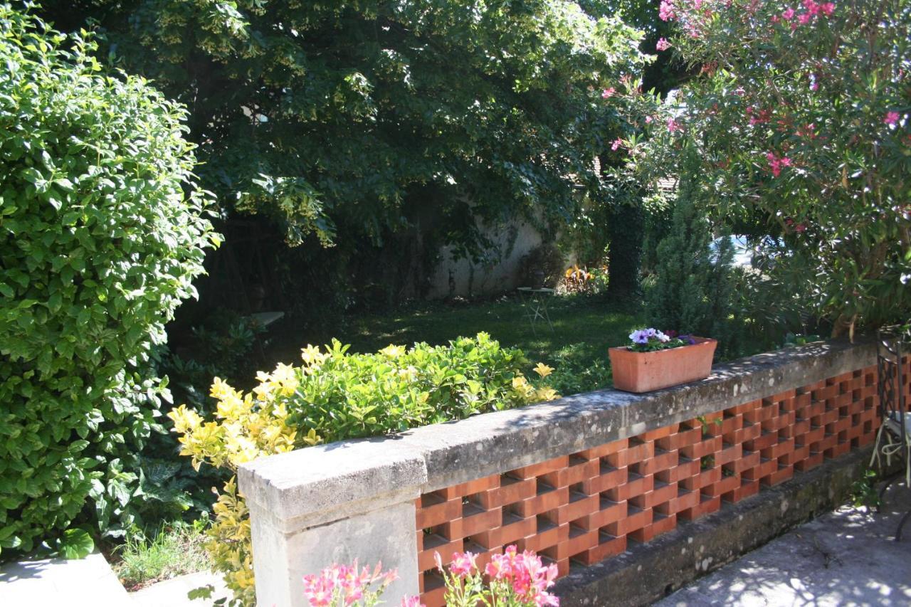أفينيون Le Mas Des Dames Appartement المظهر الخارجي الصورة